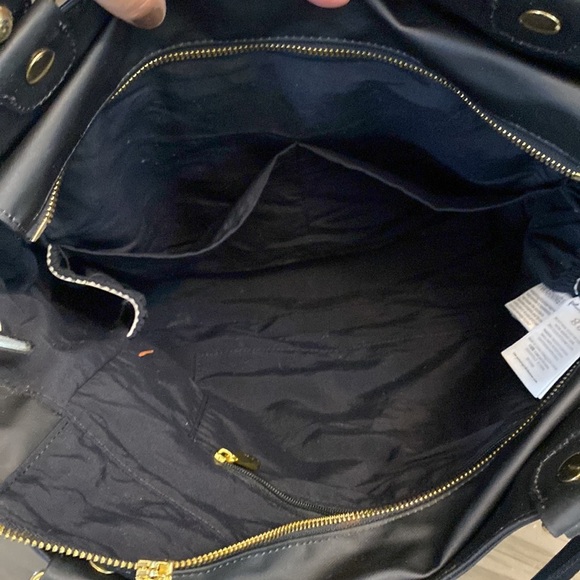 PETUNIA PICKLE BOTTOM BLACK CARRYALL - Picture 15 of 17